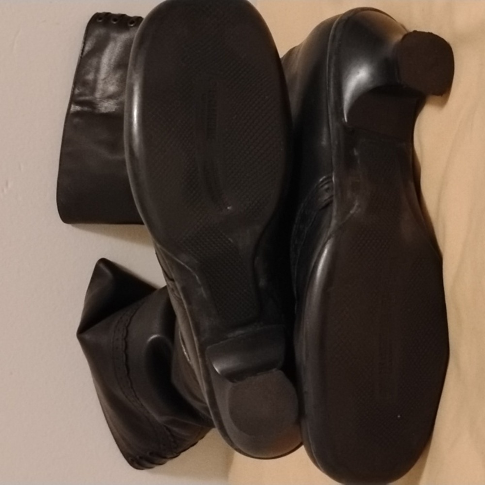 La Canadienne Tahra Kitten Heel Tall Black Leather Boots Size 7 - Picture 5 of 8